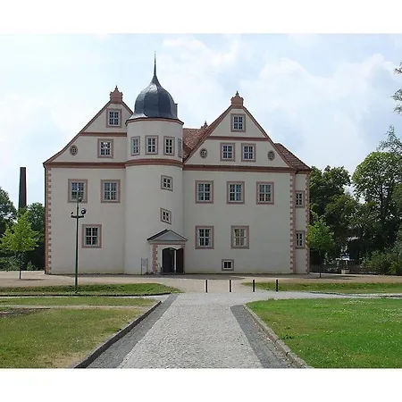 Holzhaus Am See Holiday home Koenigs Wusterhausen